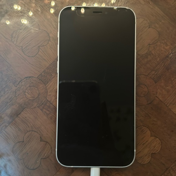 White Iphone 12 mini